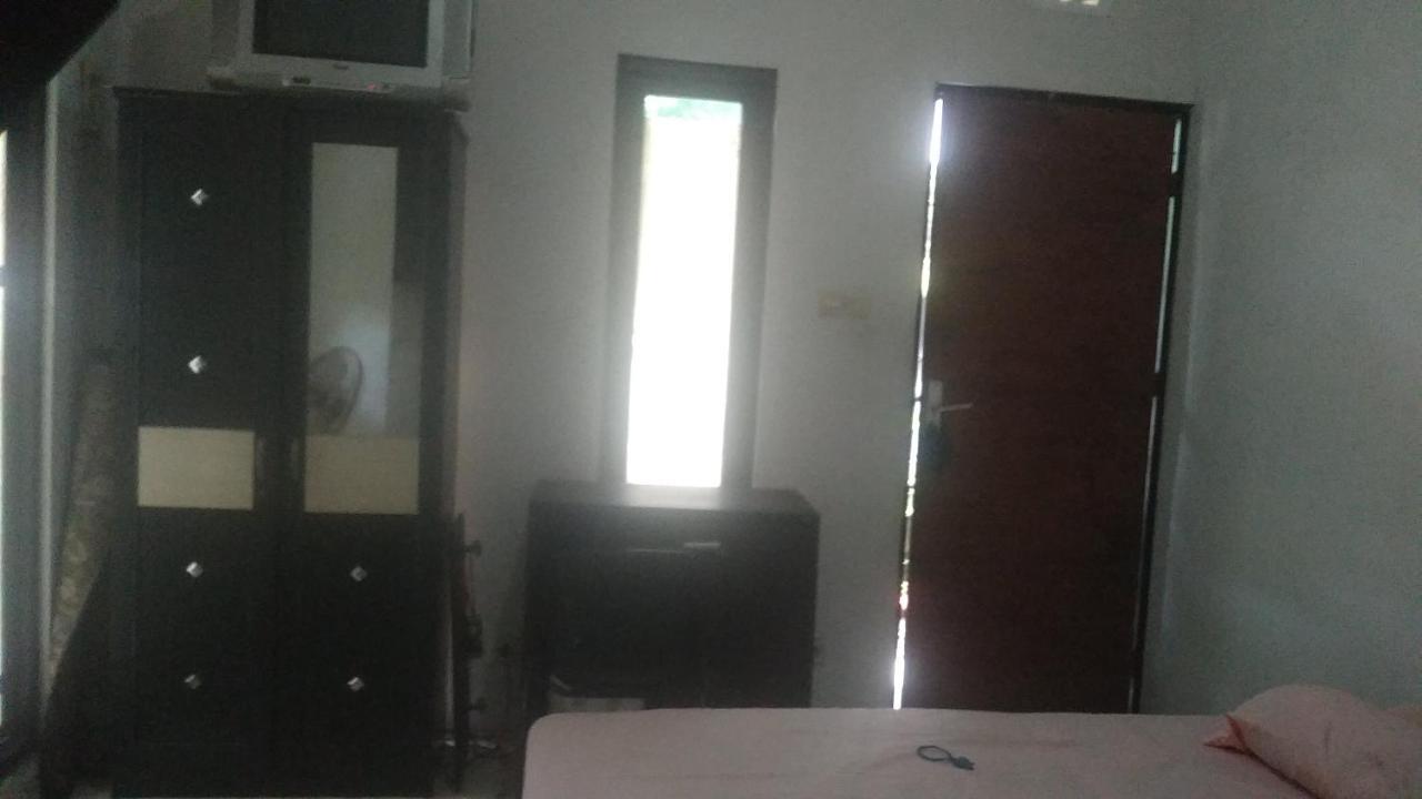 Hotel Kost Backpacker Sidoarjo Exteriér fotografie