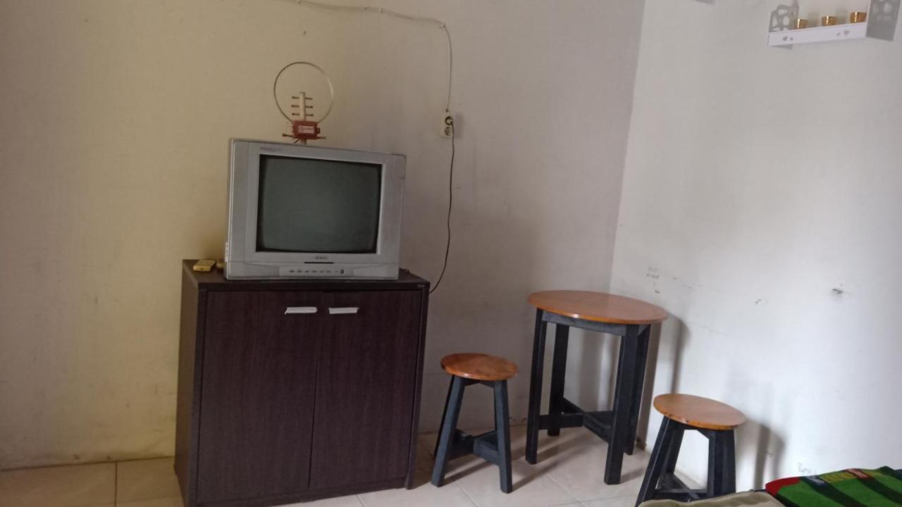 Hotel Kost Backpacker Sidoarjo Exteriér fotografie